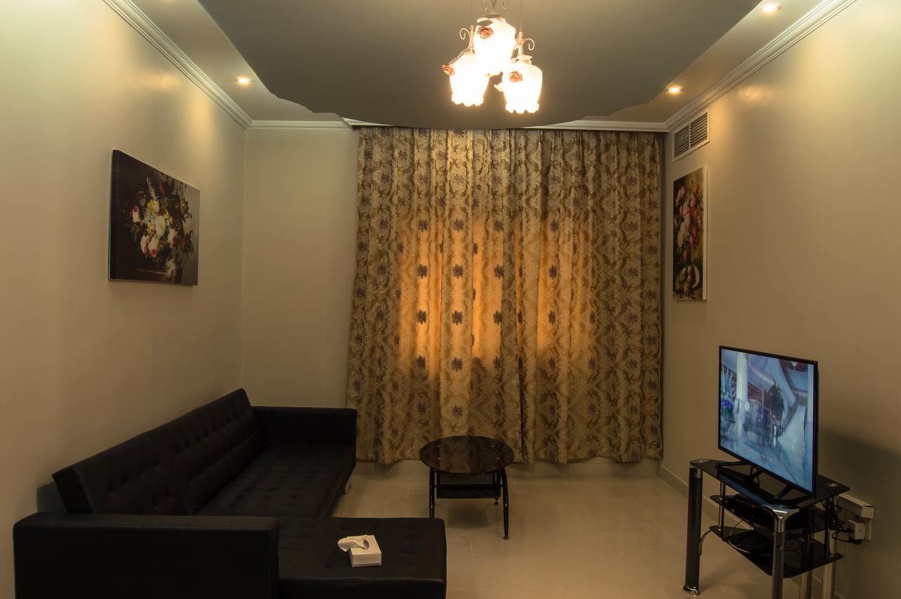 Wardah Hotel Apartments Szardża Zewnętrze zdjęcie